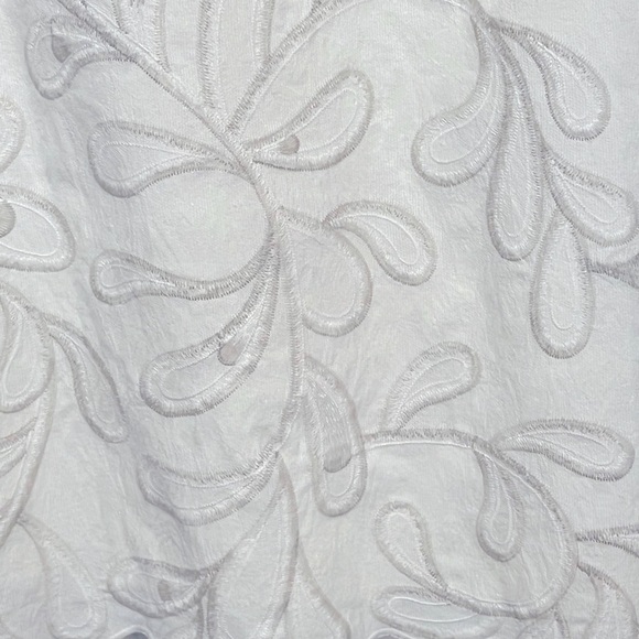 Antonio Melani white with silver embroidery design dress for any occasion sz 6 - Picture 11 of 16